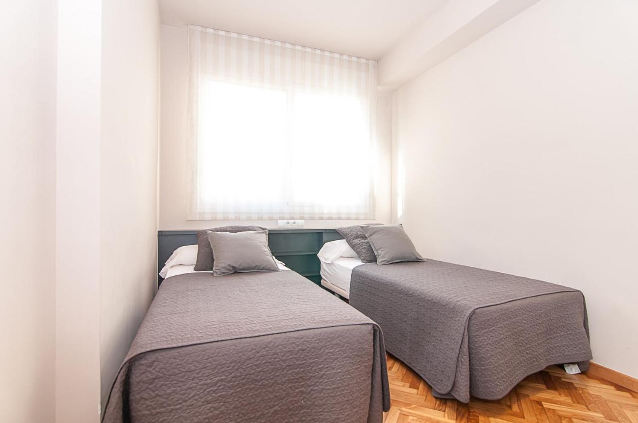 Weflating Diagonal Apartment Barcelona Bagian luar foto